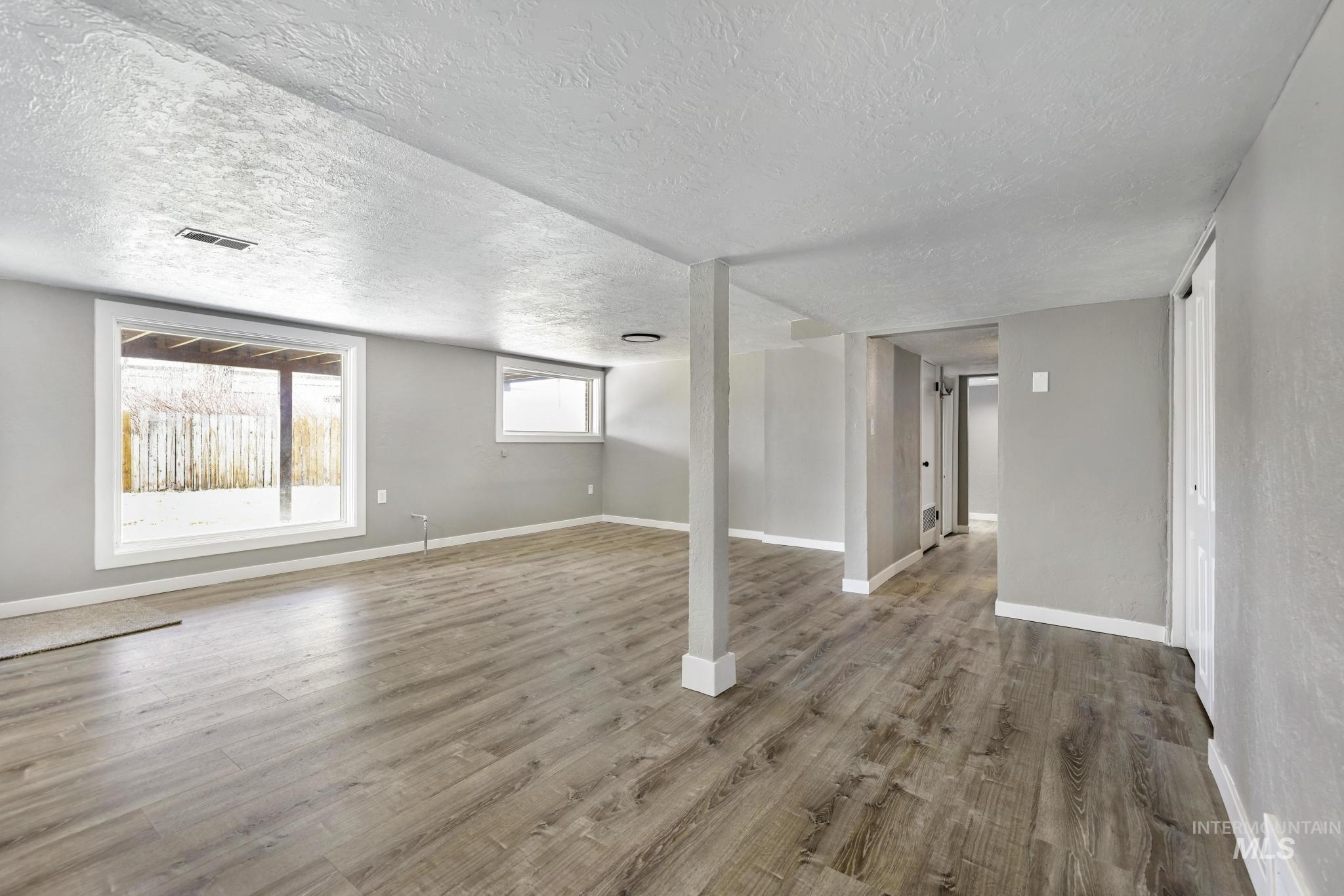 1302 Fremont Drive, Twin Falls, Idaho 83301, 4 Bedrooms, 2 Bathrooms, Residential For Sale, Price $395,000,MLS 98978209