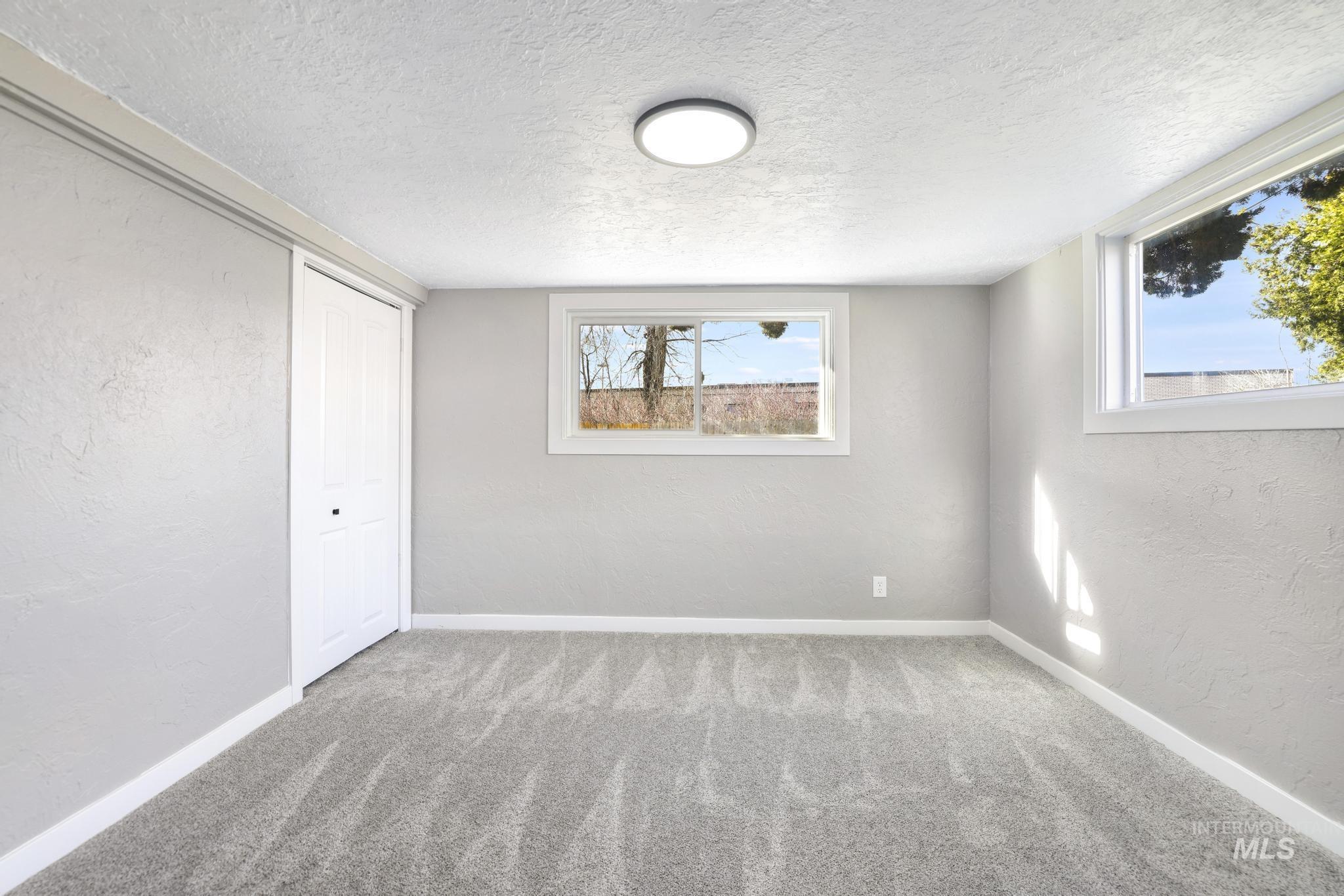 1302 Fremont Drive, Twin Falls, Idaho 83301, 4 Bedrooms, 2 Bathrooms, Residential For Sale, Price $395,000,MLS 98978209