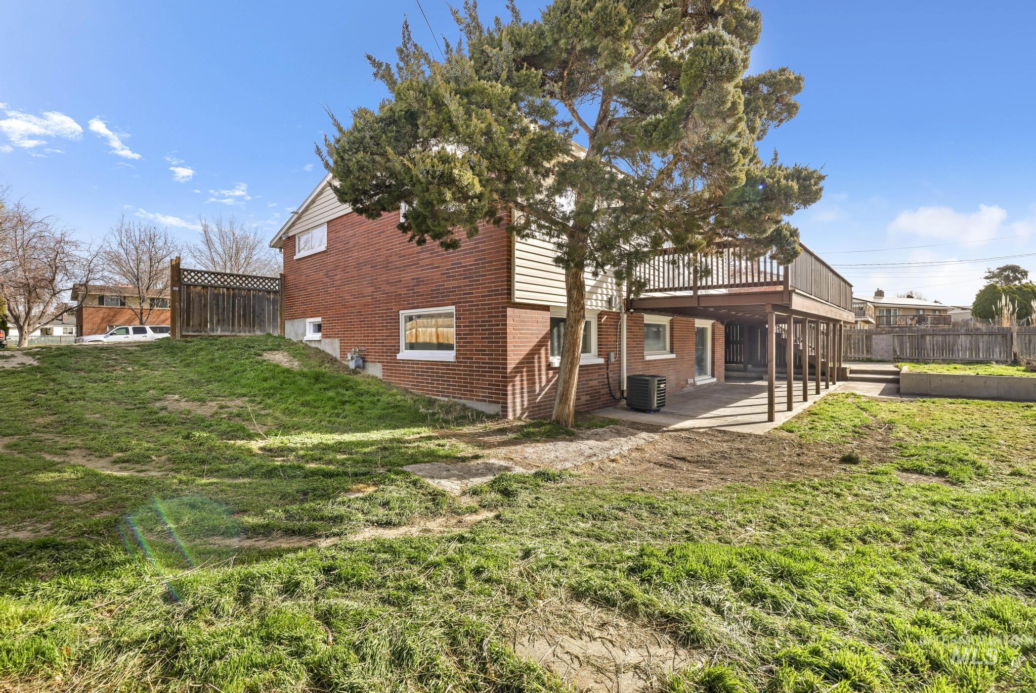 1302 Fremont Drive, Twin Falls, Idaho 83301, 4 Bedrooms, 2 Bathrooms, Residential For Sale, Price $395,000,MLS 98978209