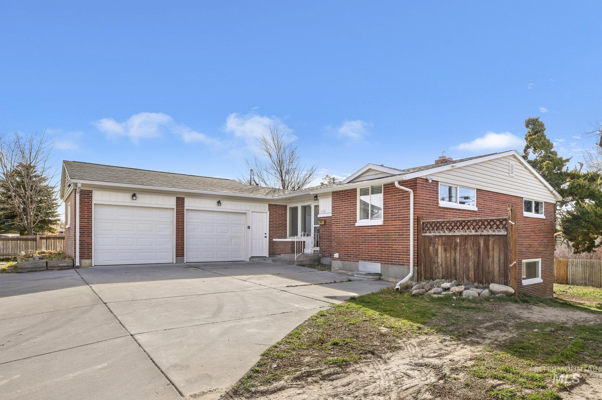 1302 Fremont Drive, Twin Falls, Idaho 83301, 4 Bedrooms, 2 Bathrooms, Residential For Sale, Price $395,000,MLS 98978209