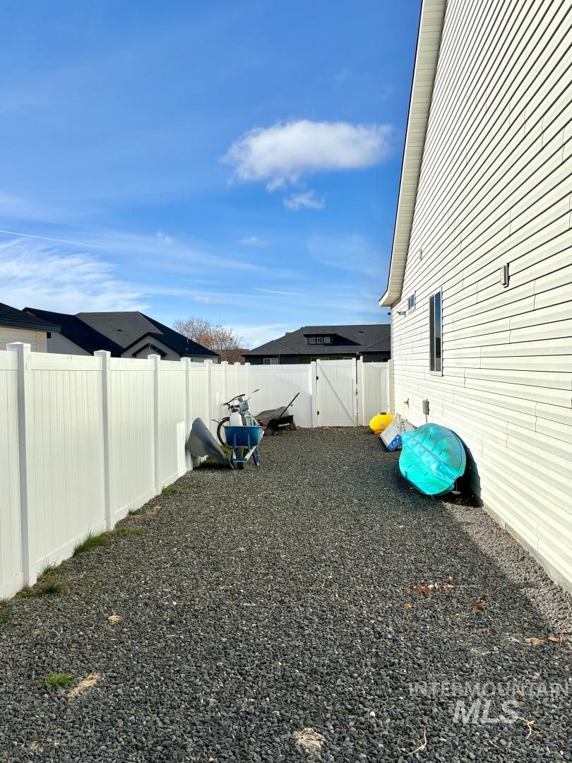 1600 N Birch Street, Jerome, Idaho 83338, 4 Bedrooms, 2 Bathrooms, Residential For Sale, Price $445,999,MLS 98978210