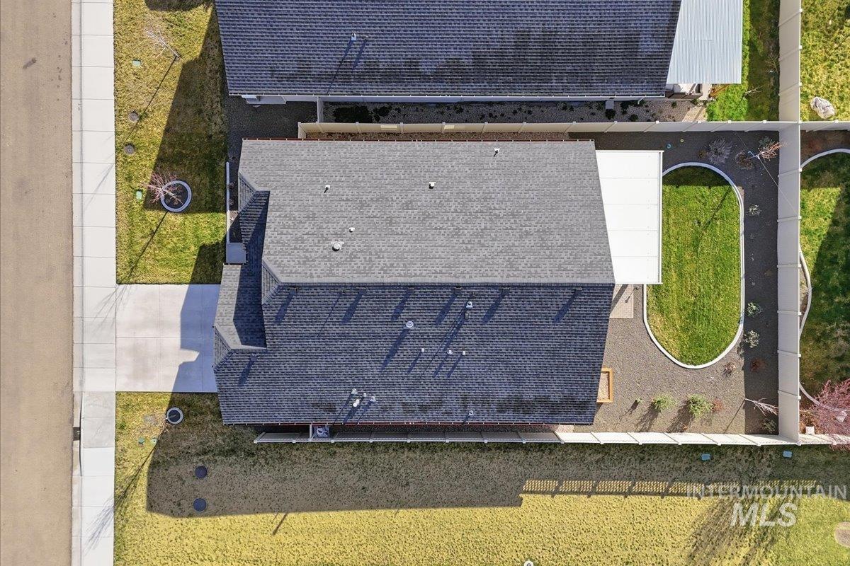 7593 E Lightfoot St, Nampa, Idaho 83687, 3 Bedrooms, 2 Bathrooms, Residential For Sale, Price $435,000,MLS 98978211