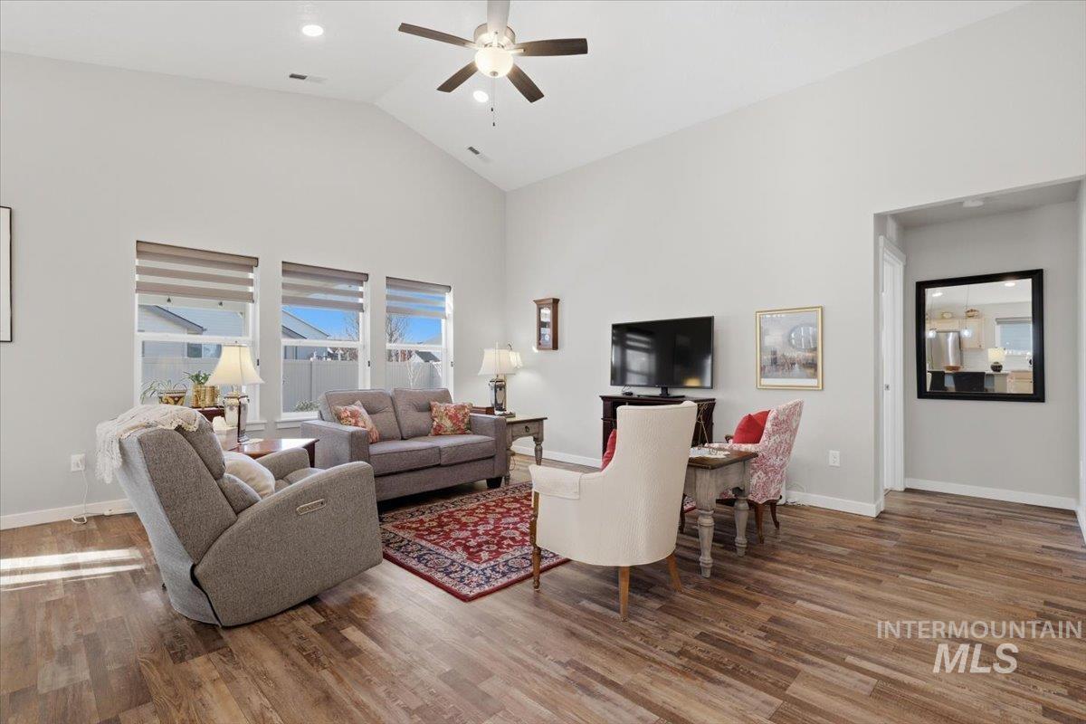 7593 E Lightfoot St, Nampa, Idaho 83687, 3 Bedrooms, 2 Bathrooms, Residential For Sale, Price $435,000,MLS 98978211