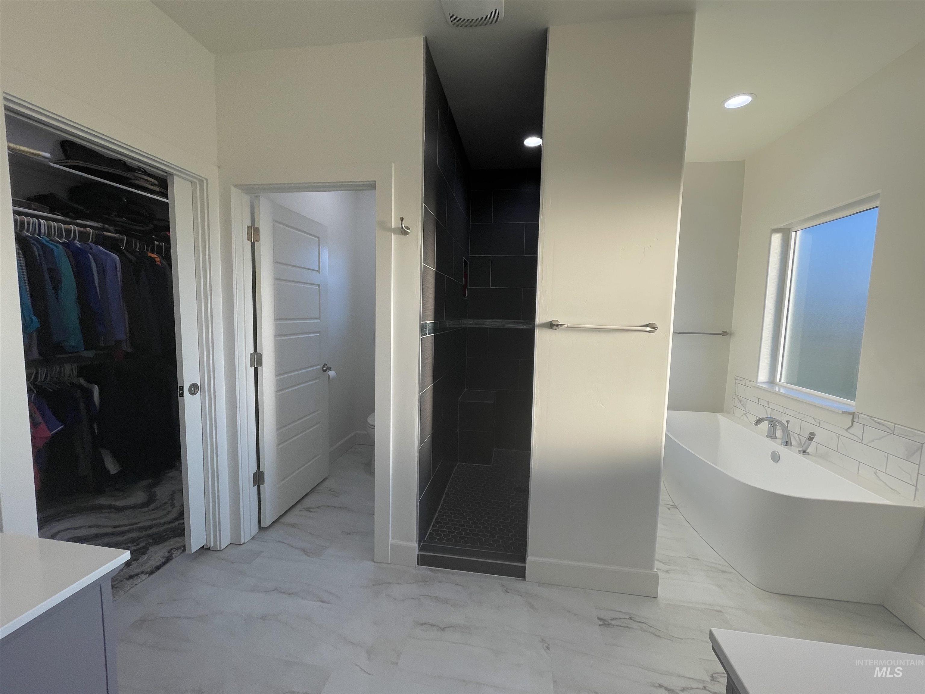 3613 N 3480 E, Kimberly, Idaho 83341, 6 Bedrooms, 5 Bathrooms, Residential For Sale, Price $849,990,MLS 98978212