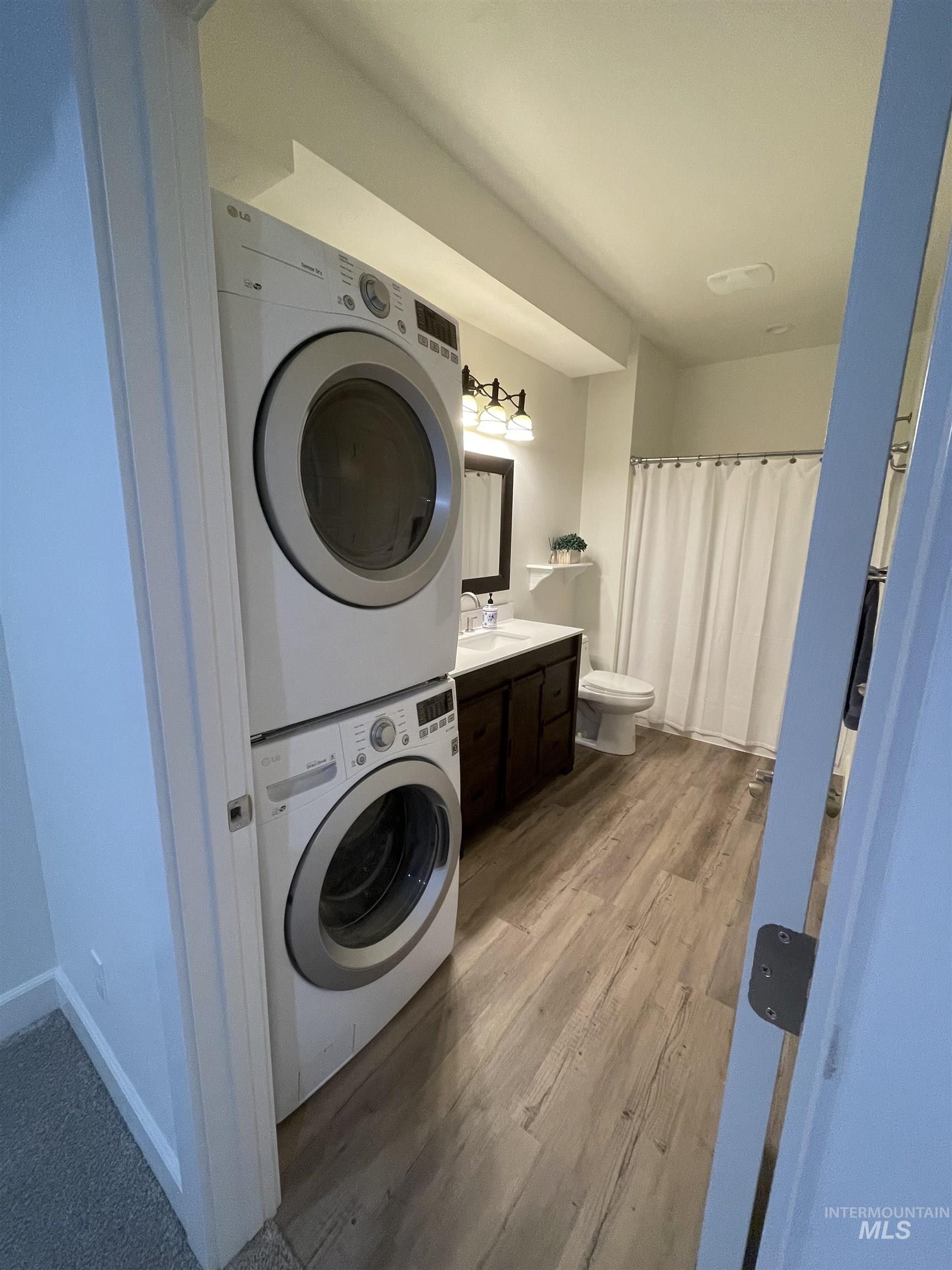 3613 N 3480 E, Kimberly, Idaho 83341, 6 Bedrooms, 5 Bathrooms, Residential For Sale, Price $849,990,MLS 98978212