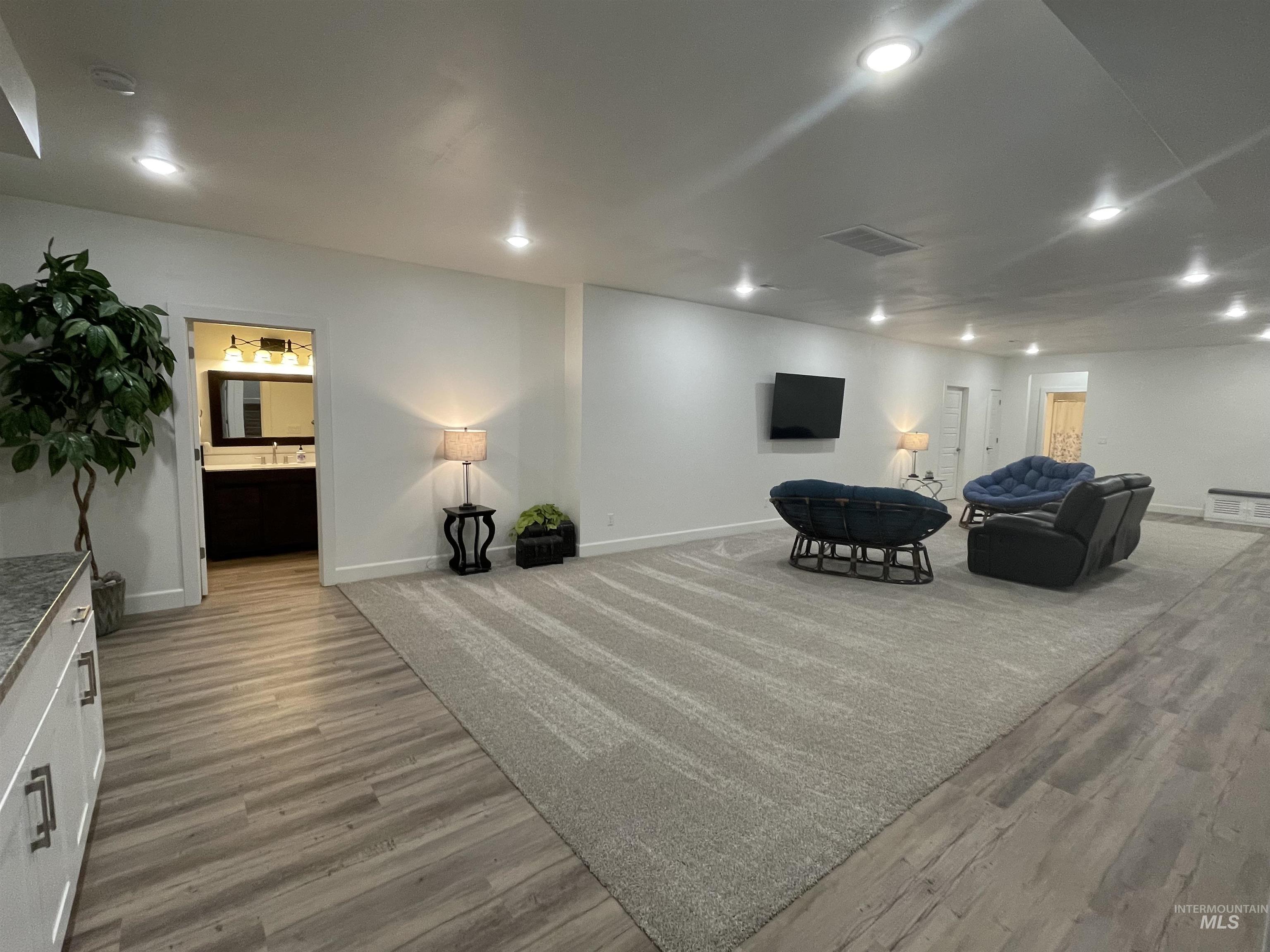 3613 N 3480 E, Kimberly, Idaho 83341, 6 Bedrooms, 5 Bathrooms, Residential For Sale, Price $849,990,MLS 98978212