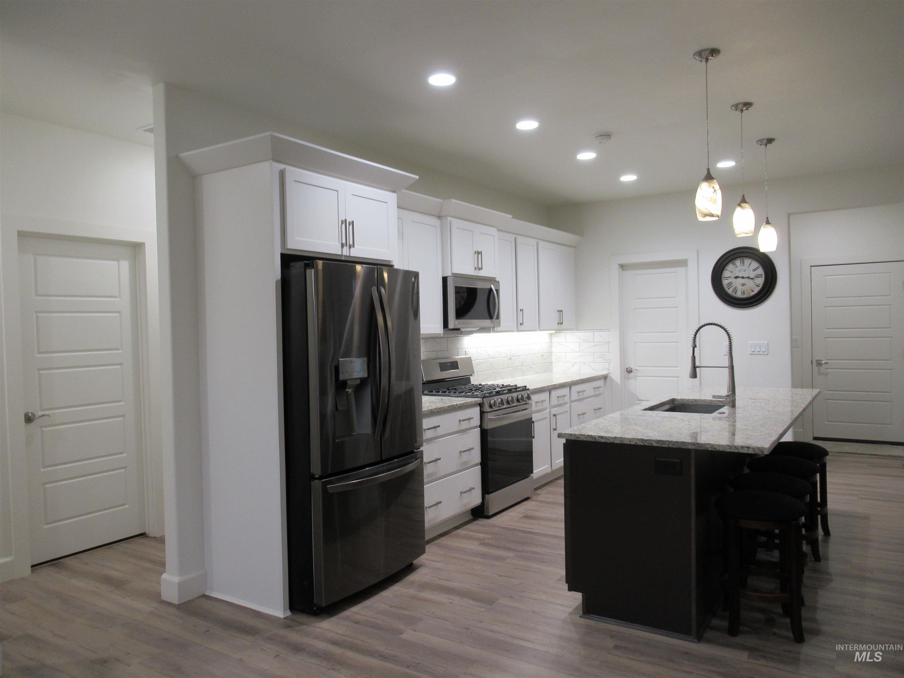 3613 N 3480 E, Kimberly, Idaho 83341, 6 Bedrooms, 5 Bathrooms, Residential For Sale, Price $849,990,MLS 98978212