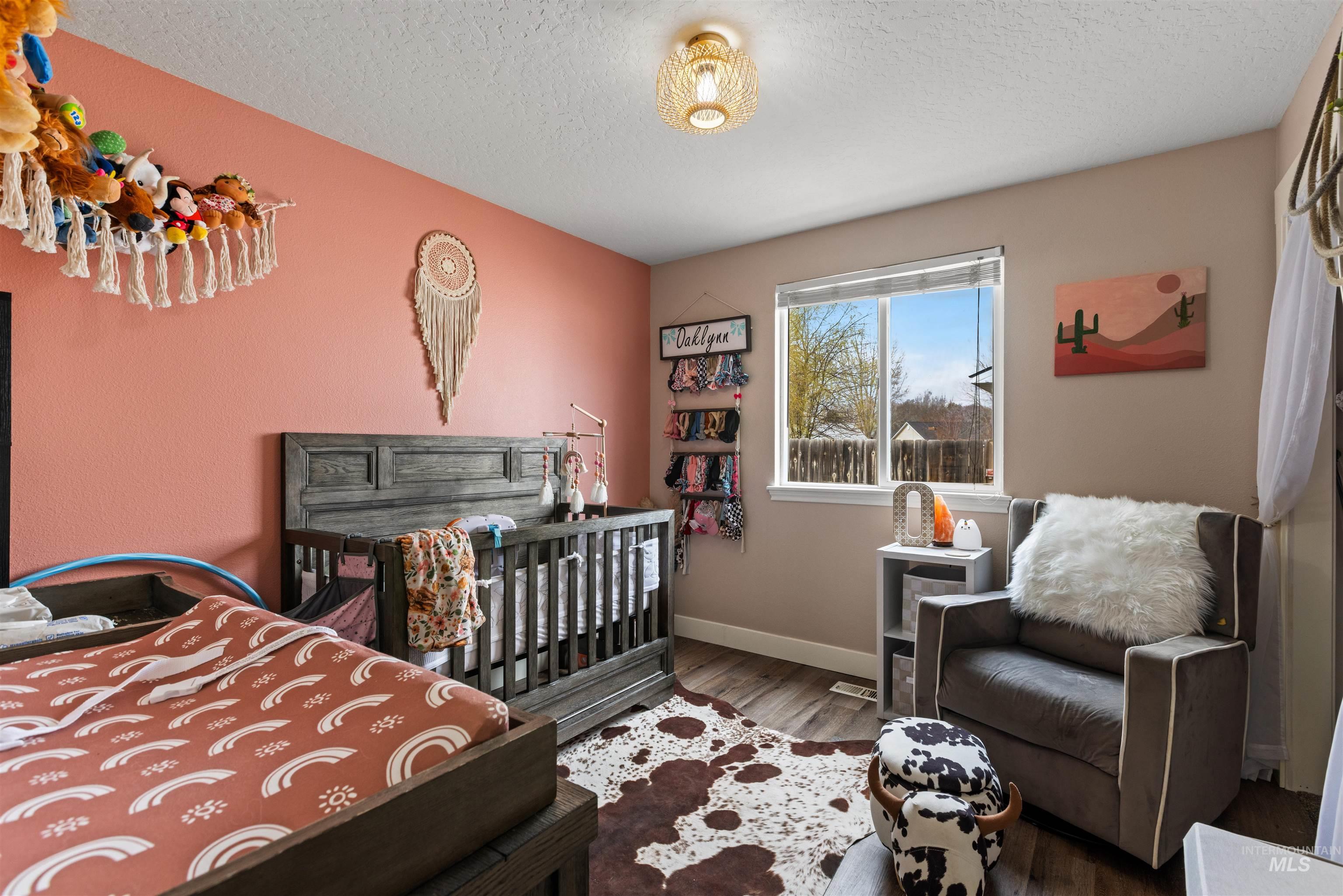 11801 W Huckleberry Dr, Nampa, Idaho 83651-8703, 3 Bedrooms, 2 Bathrooms, Residential For Sale, Price $350,000,MLS 98978216