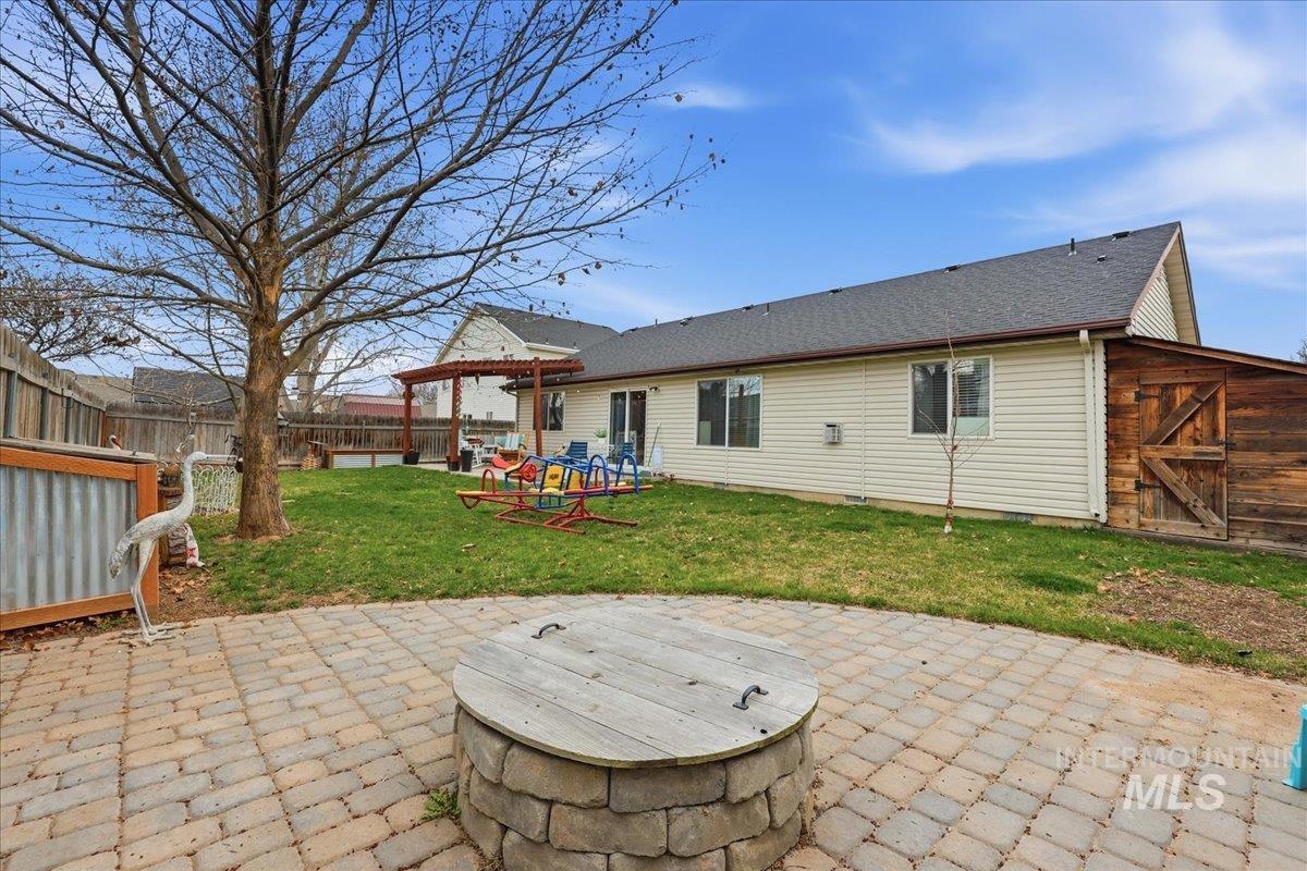 1219 W Eagle Ave, Nampa, Idaho 83651, 3 Bedrooms, 2 Bathrooms, Residential For Sale, Price $399,900,MLS 98978217