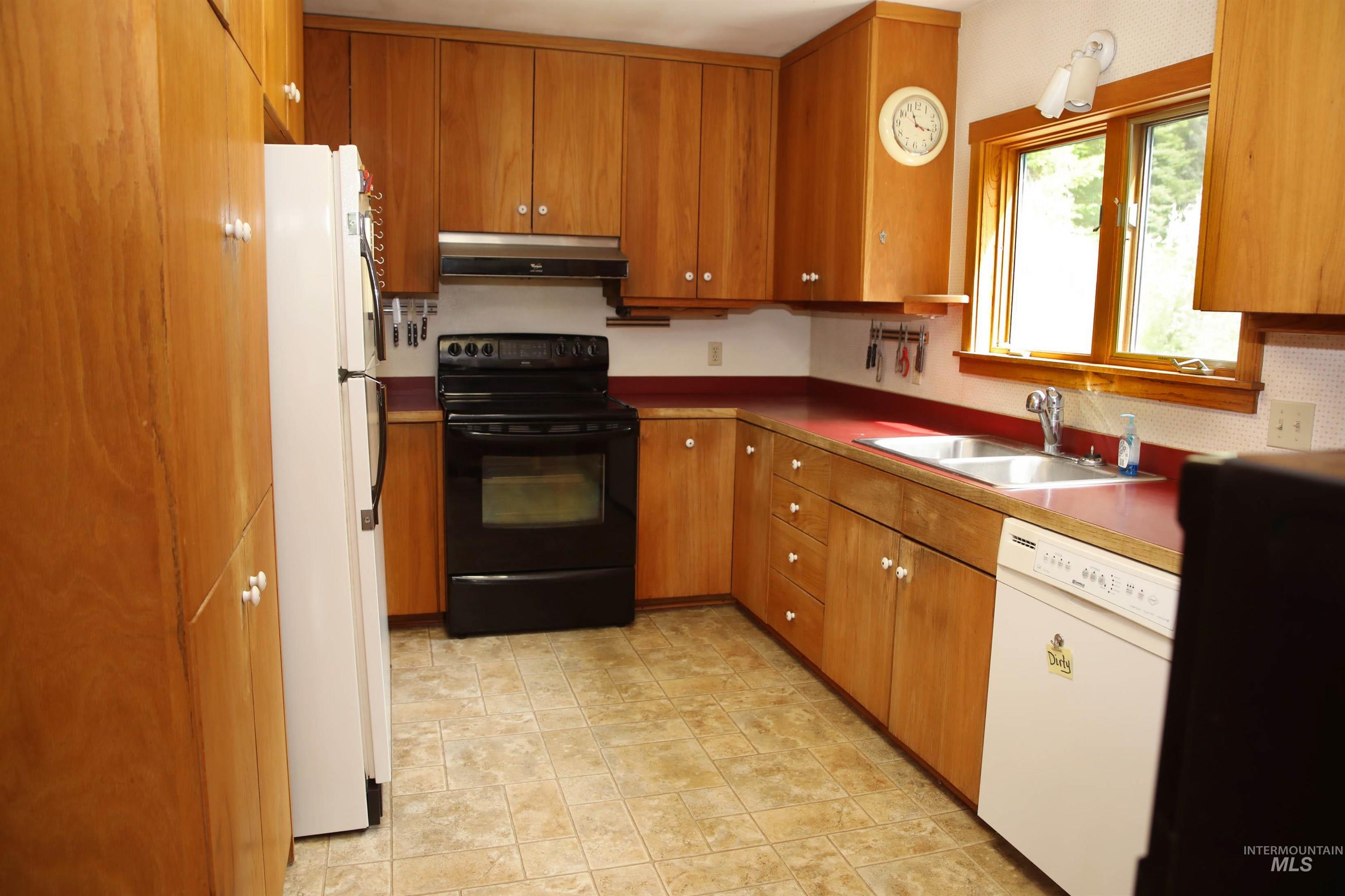 1021 Claypit Rd, Troy, Idaho 83871, 3 Bedrooms, 2 Bathrooms, Residential For Sale, Price $875,000,MLS 98978219