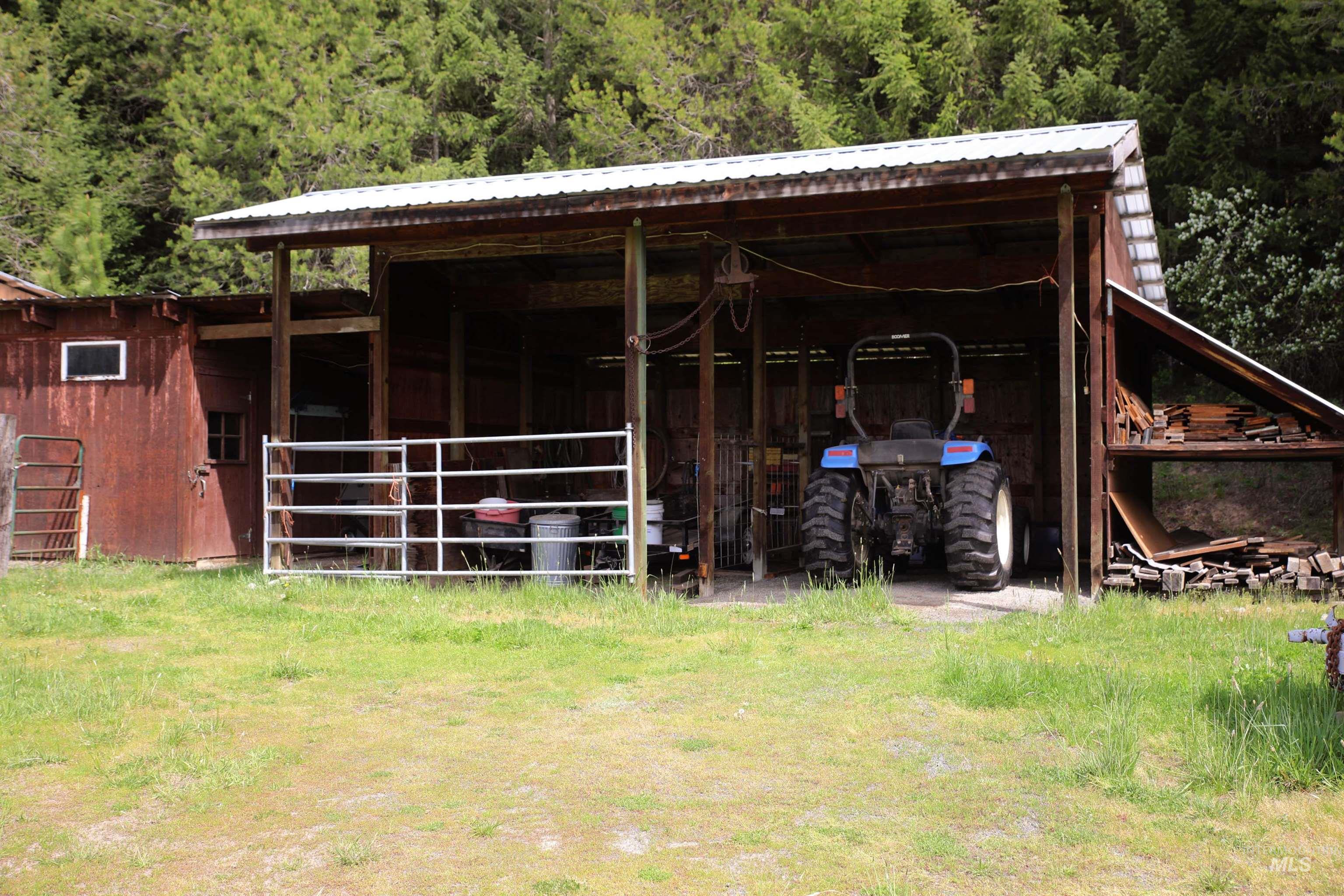 1021 Claypit Rd, Troy, Idaho 83871, 3 Bedrooms, 2 Bathrooms, Residential For Sale, Price $875,000,MLS 98978219