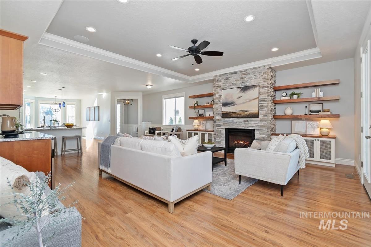 8042 W Decathlon, Eagle, Idaho 83616-7648, 3 Bedrooms, 3.5 Bathrooms, Residential For Sale, Price $769,900,MLS 98978220