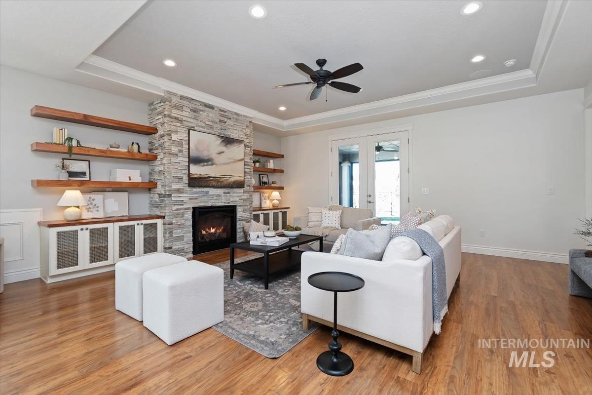 8042 W Decathlon, Eagle, Idaho 83616-7648, 3 Bedrooms, 3.5 Bathrooms, Residential For Sale, Price $769,900,MLS 98978220