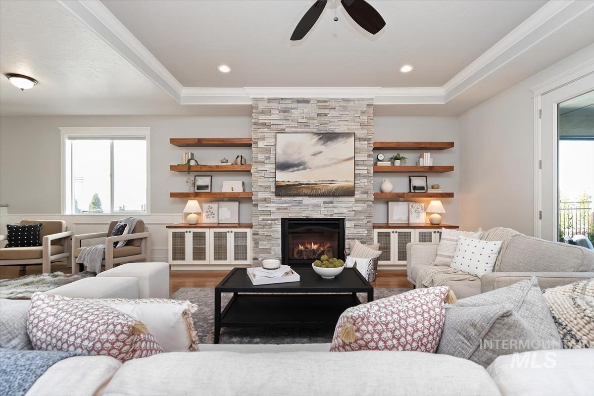 8042 W Decathlon, Eagle, Idaho 83616-7648, 3 Bedrooms, 3.5 Bathrooms, Residential For Sale, Price $769,900,MLS 98978220