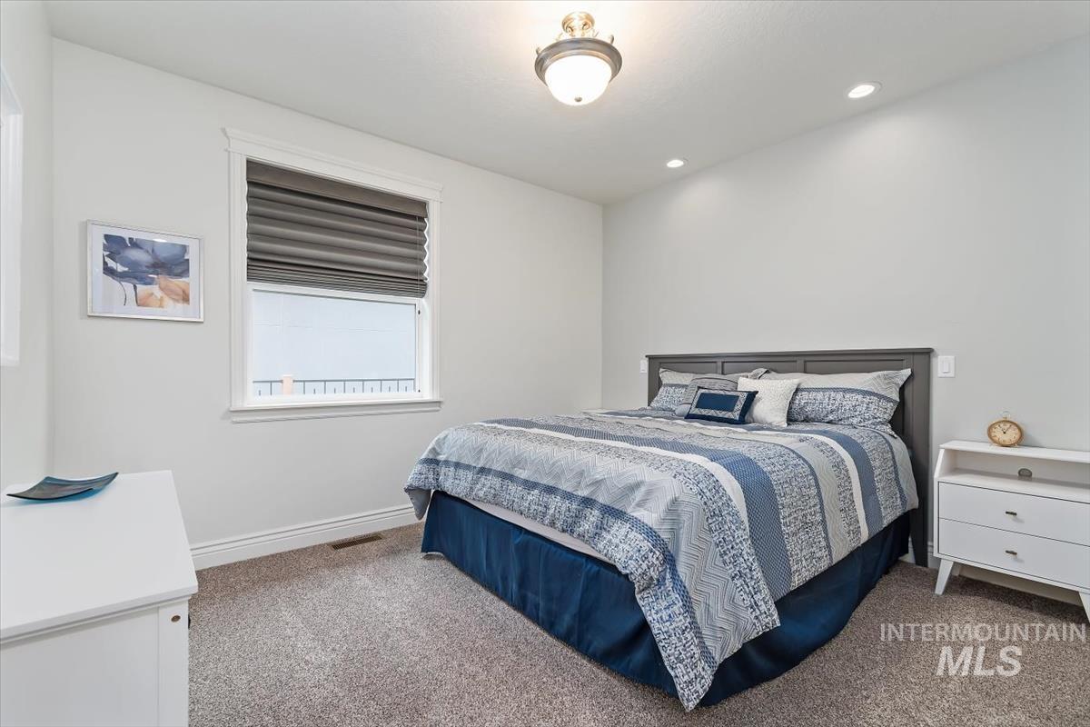 8042 W Decathlon, Eagle, Idaho 83616-7648, 3 Bedrooms, 3.5 Bathrooms, Residential For Sale, Price $769,900,MLS 98978220