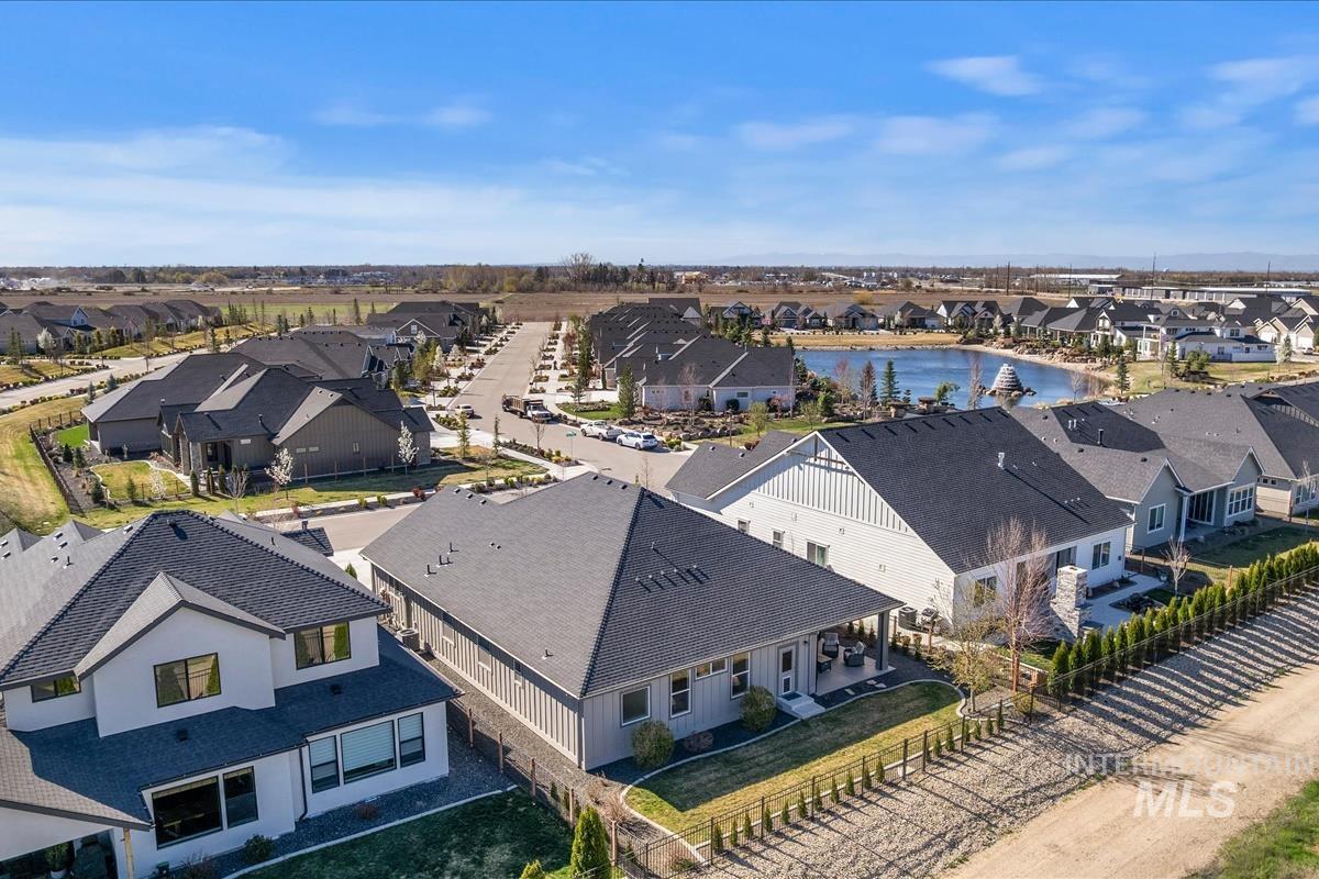 8042 W Decathlon, Eagle, Idaho 83616-7648, 3 Bedrooms, 3.5 Bathrooms, Residential For Sale, Price $769,900,MLS 98978220