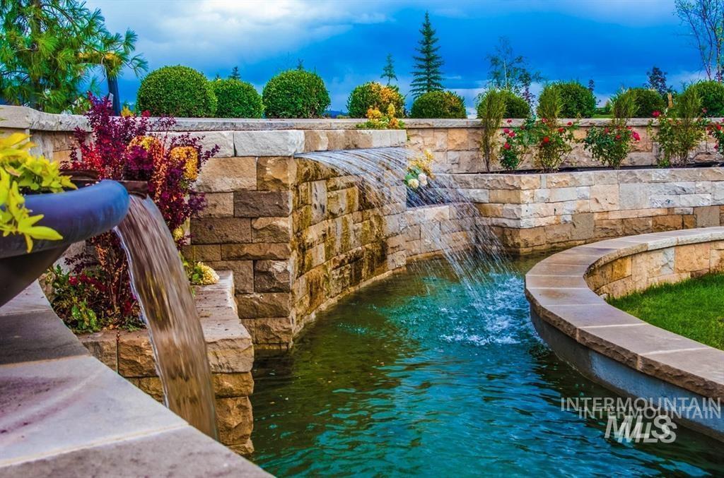 8042 W Decathlon, Eagle, Idaho 83616-7648, 3 Bedrooms, 3.5 Bathrooms, Residential For Sale, Price $799,900,MLS 98978220