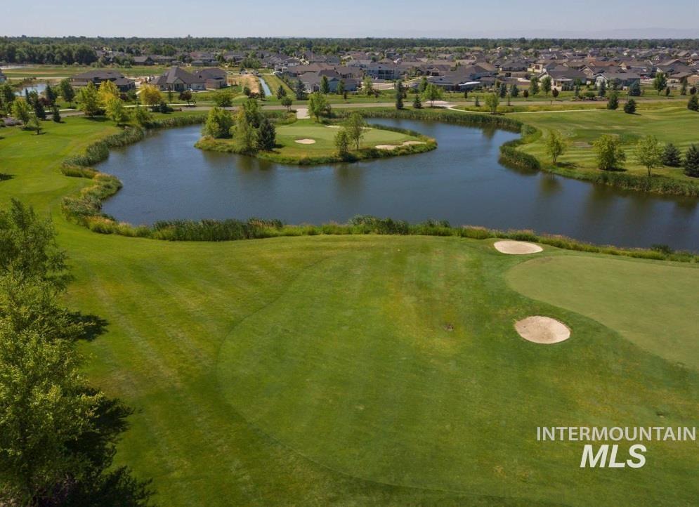 8042 W Decathlon, Eagle, Idaho 83616-7648, 3 Bedrooms, 3.5 Bathrooms, Residential For Sale, Price $799,900,MLS 98978220