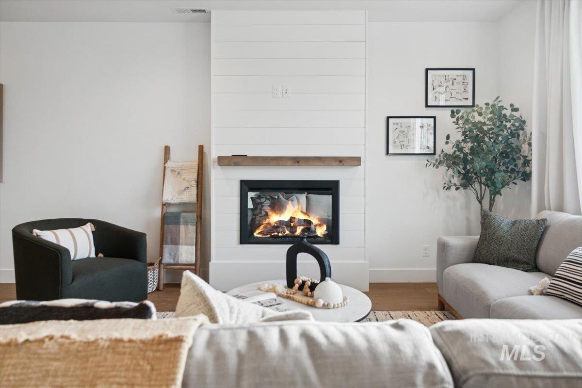 2031 W Freya Ct, Eagle, Idaho 83616, 3 Bedrooms, 2.5 Bathrooms, Residential For Sale, Price $519,900,MLS 98978222