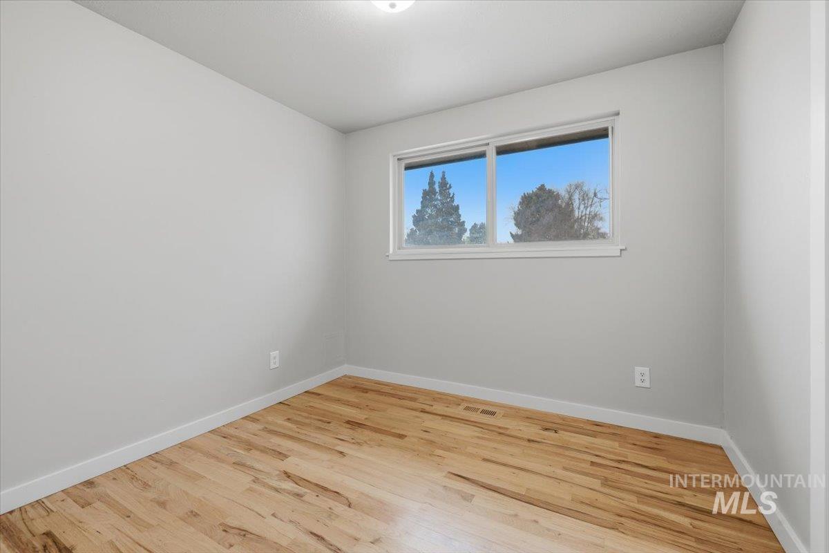 2123 W Lemhi St, Boise, Idaho 83705-4280, 3 Bedrooms, 1.5 Bathrooms, Residential For Sale, Price $549,000, 98978223