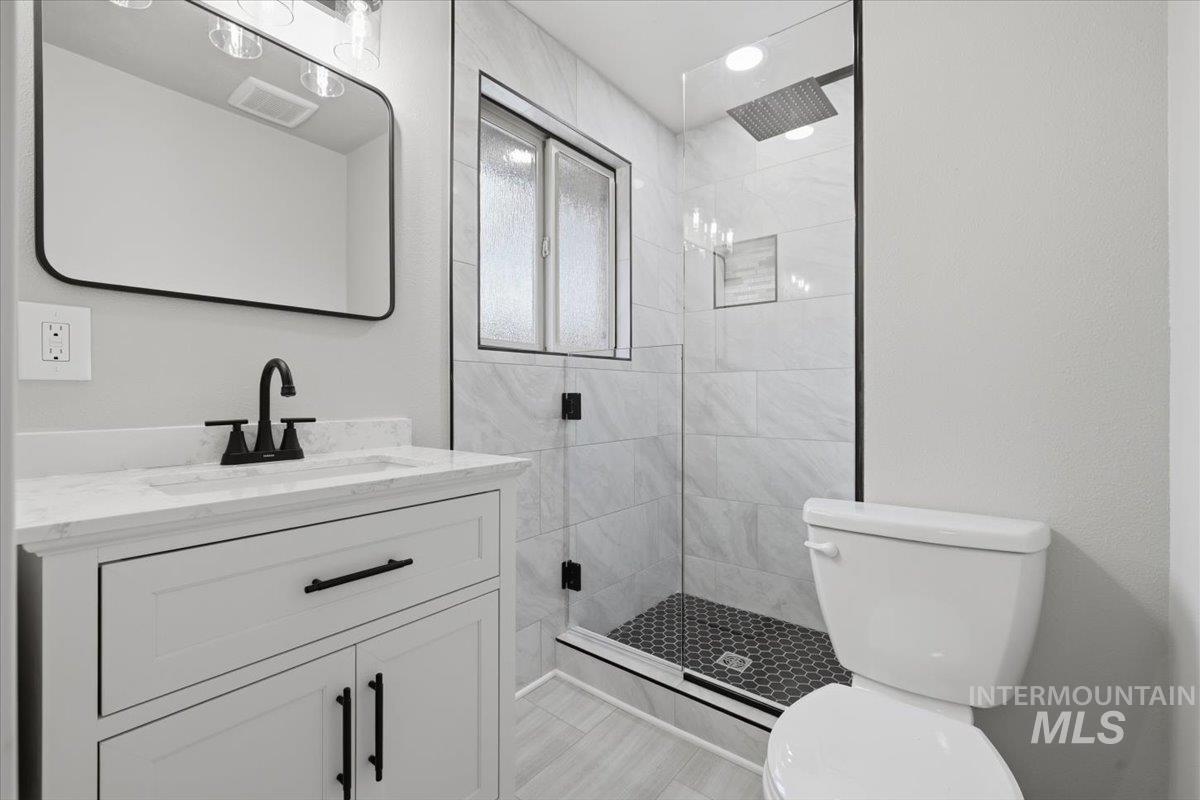 2123 W Lemhi St, Boise, Idaho 83705-4280, 3 Bedrooms, 1.5 Bathrooms, Residential For Sale, Price $549,000, 98978223