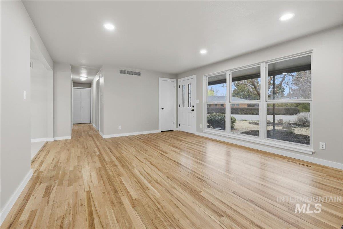 2123 W Lemhi St, Boise, Idaho 83705-4280, 3 Bedrooms, 1.5 Bathrooms, Residential For Sale, Price $549,000, 98978223