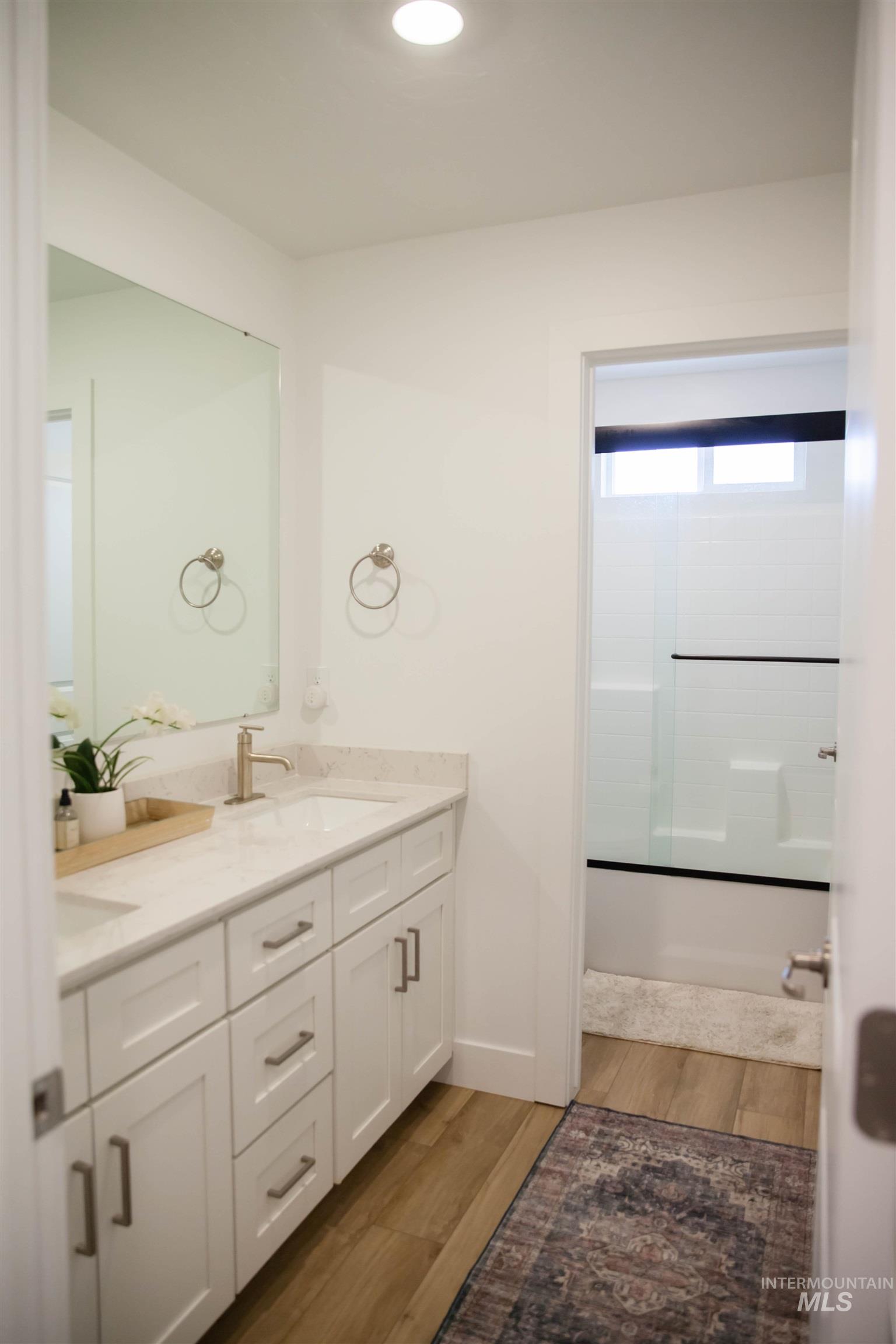 151 Insight Ct., Middleton, Idaho 83644, 5 Bedrooms, 3 Bathrooms, Residential For Sale, Price $627,500,MLS 98978225