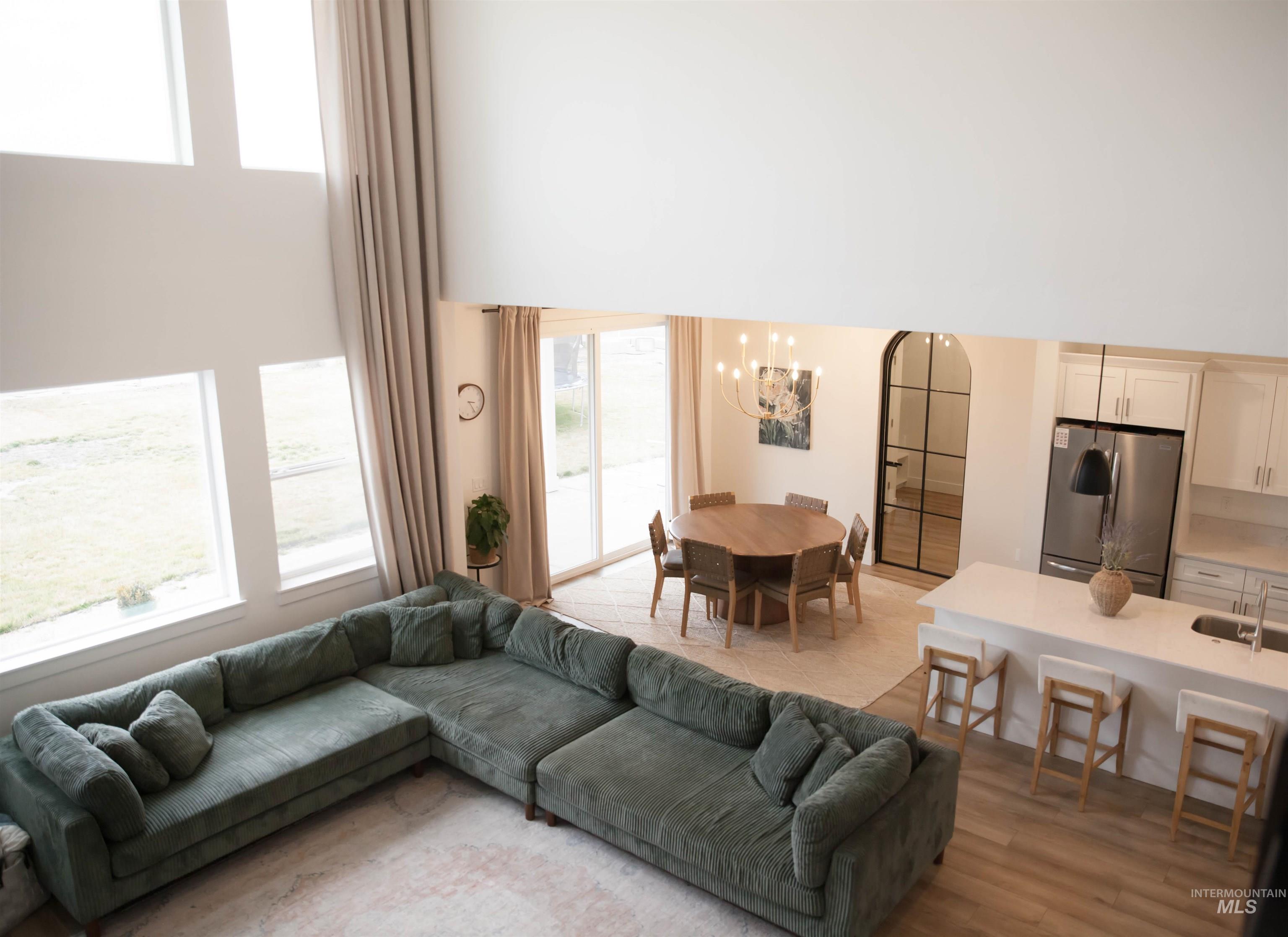 151 Insight Ct., Middleton, Idaho 83644, 5 Bedrooms, 3 Bathrooms, Residential For Sale, Price $627,500,MLS 98978225