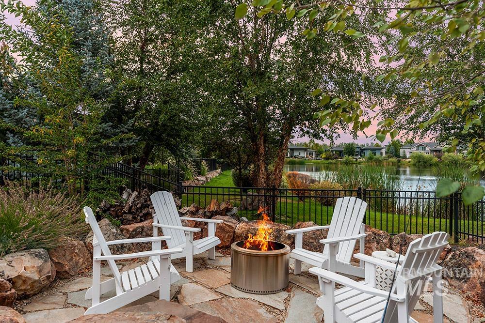 1552 W Windbreaker Ln, Eagle, Idaho 83616, 4 Bedrooms, 3 Bathrooms, Residential For Sale, Price $1,699,000,MLS 98978226