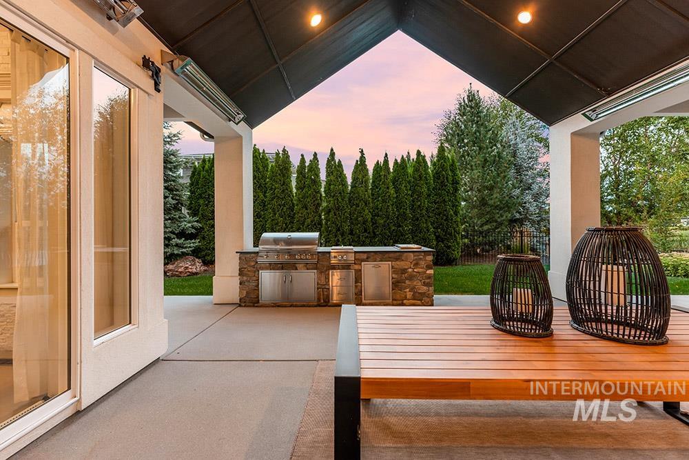 1552 W Windbreaker Ln, Eagle, Idaho 83616, 4 Bedrooms, 3 Bathrooms, Residential For Sale, Price $1,699,000,MLS 98978226