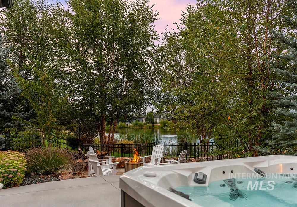 1552 W Windbreaker Ln, Eagle, Idaho 83616, 4 Bedrooms, 3 Bathrooms, Residential For Sale, Price $1,699,000,MLS 98978226