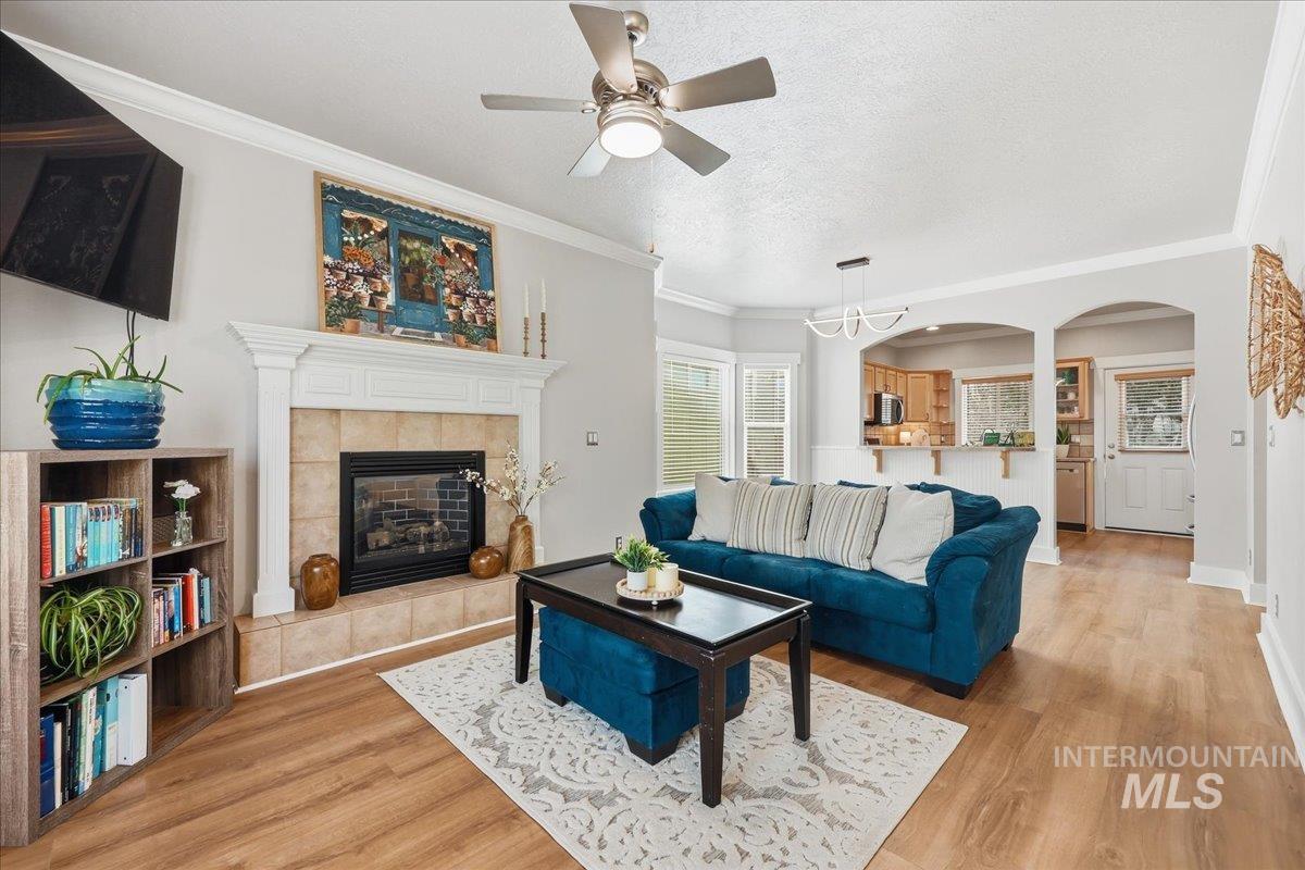 7177 W Tobi Ct, Boise, Idaho 83714, 3 Bedrooms, 2.5 Bathrooms, Residential For Sale, Price $489,900,MLS 98978228