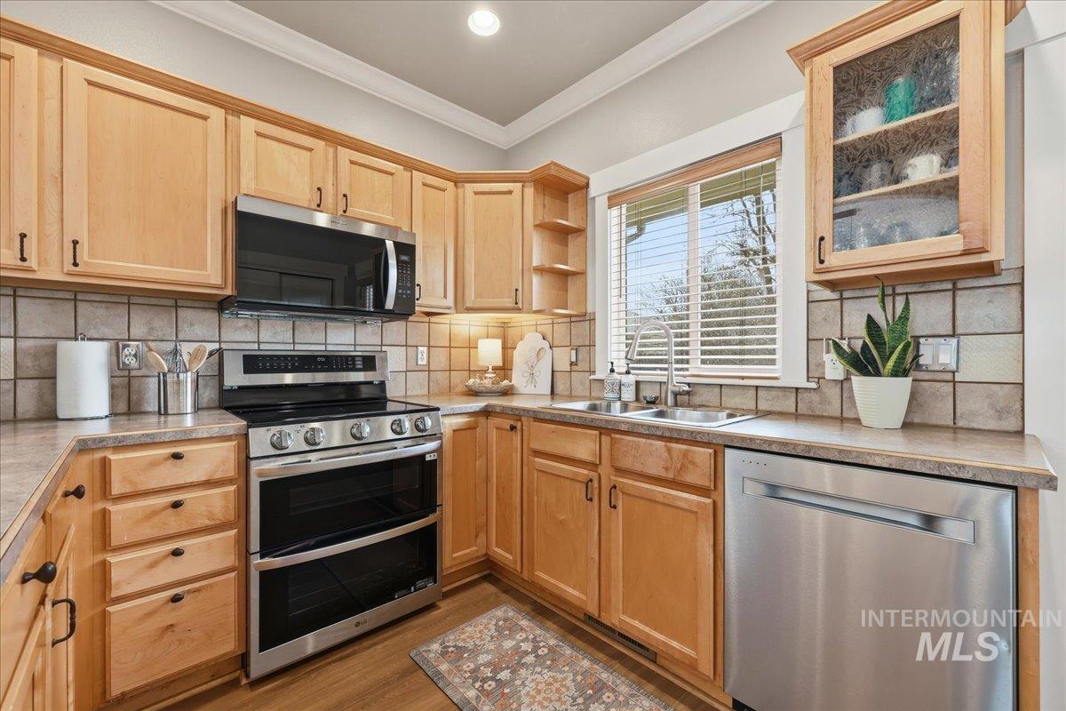 7177 W Tobi Ct, Boise, Idaho 83714, 3 Bedrooms, 2.5 Bathrooms, Residential For Sale, Price $489,900,MLS 98978228