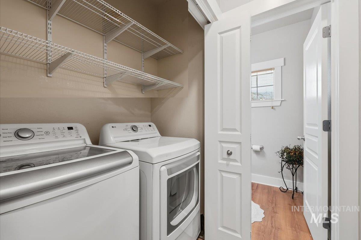 7177 W Tobi Ct, Boise, Idaho 83714, 3 Bedrooms, 2.5 Bathrooms, Residential For Sale, Price $489,900,MLS 98978228