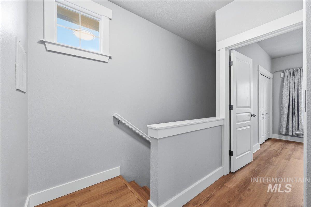 7177 W Tobi Ct, Boise, Idaho 83714, 3 Bedrooms, 2.5 Bathrooms, Residential For Sale, Price $489,900,MLS 98978228