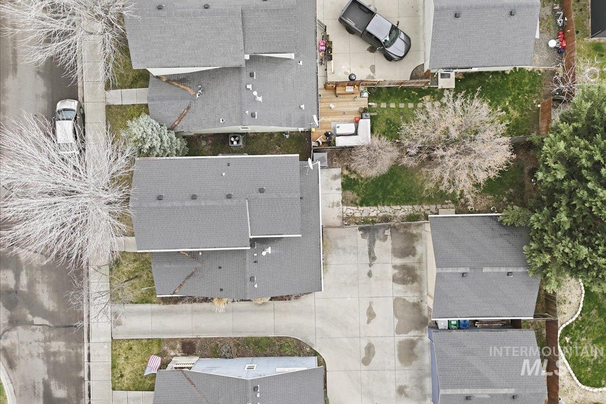 7177 W Tobi Ct, Boise, Idaho 83714, 3 Bedrooms, 2.5 Bathrooms, Residential For Sale, Price $489,900,MLS 98978228