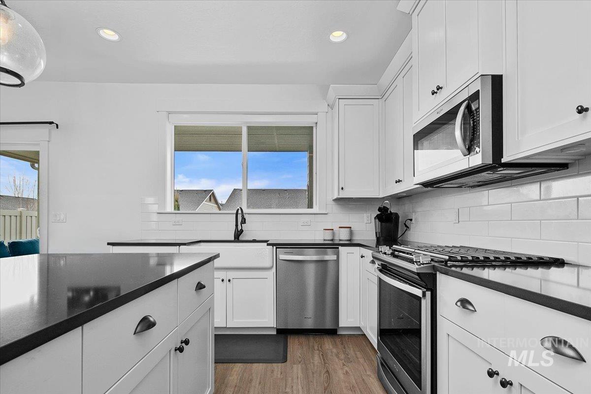 2085 N Concha Ct, Middleton, Idaho 83644, 3 Bedrooms, 2.5 Bathrooms, Residential For Sale, Price $589,000, 98978230