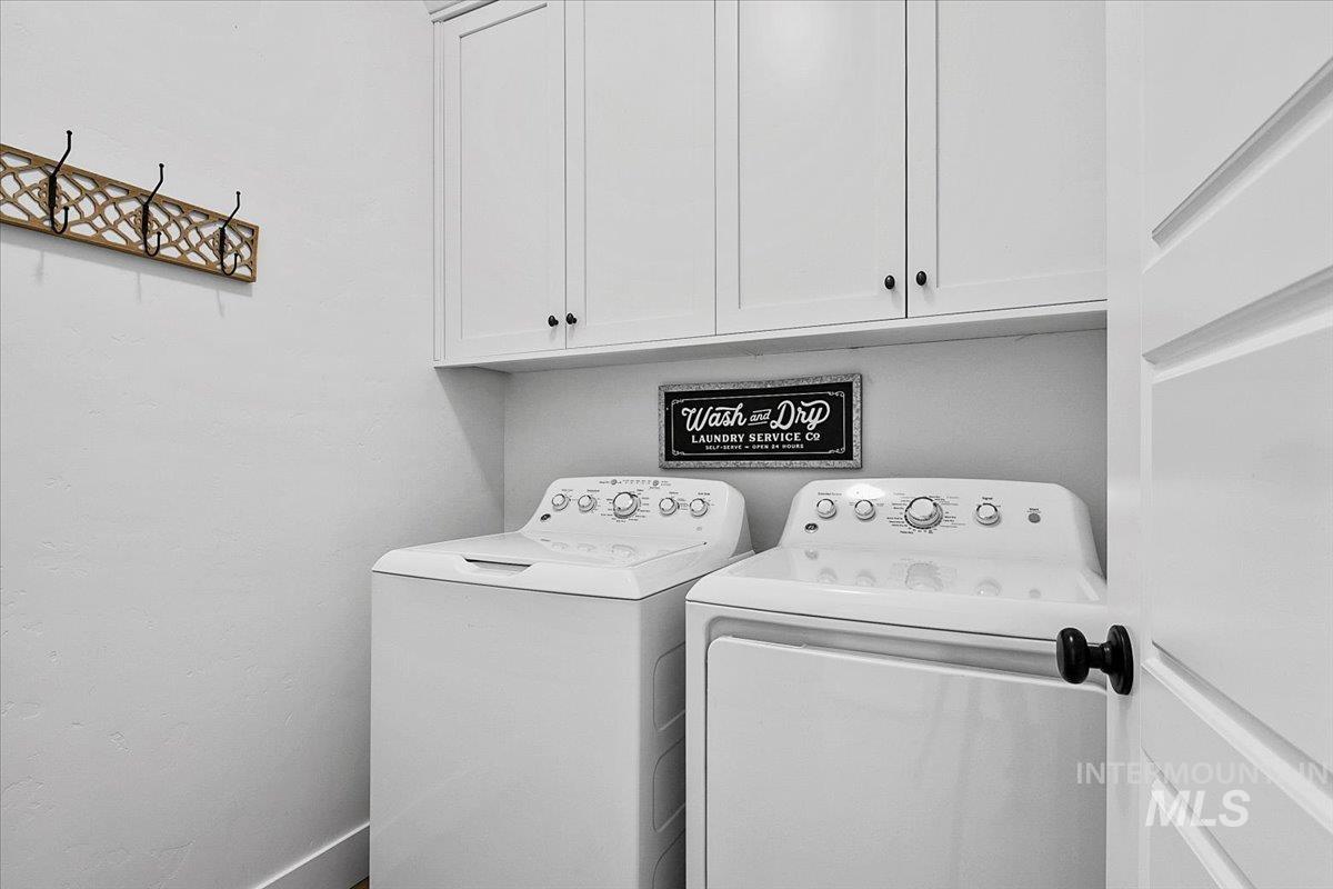 2085 N Concha Ct, Middleton, Idaho 83644, 3 Bedrooms, 2.5 Bathrooms, Residential For Sale, Price $589,000, 98978230