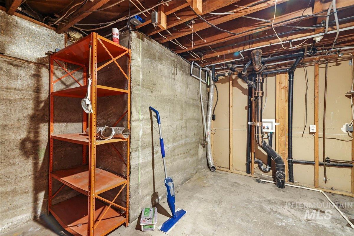 160 Tyler St, Twin Falls, Idaho 83301, 3 Bedrooms, 2 Bathrooms, Residential For Sale, Price $259,900,MLS 98978231