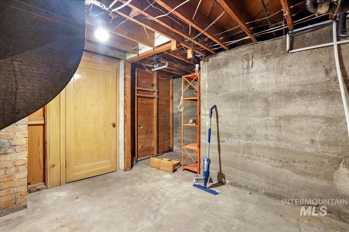 160 Tyler St, Twin Falls, Idaho 83301, 3 Bedrooms, 2 Bathrooms, Residential For Sale, Price $259,900,MLS 98978231