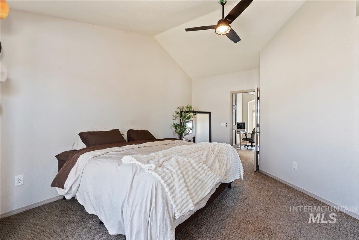 1120 W Clarinda Dr, Meridian, Idaho 83642-2074, 3 Bedrooms, 3 Bathrooms, Residential For Sale, Price $559,000,MLS 98978234