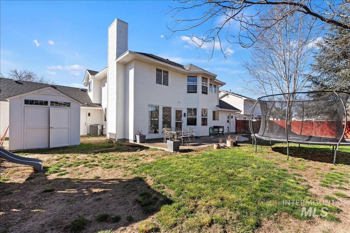 1120 W Clarinda Dr, Meridian, Idaho 83642-2074, 3 Bedrooms, 3 Bathrooms, Residential For Sale, Price $559,000,MLS 98978234