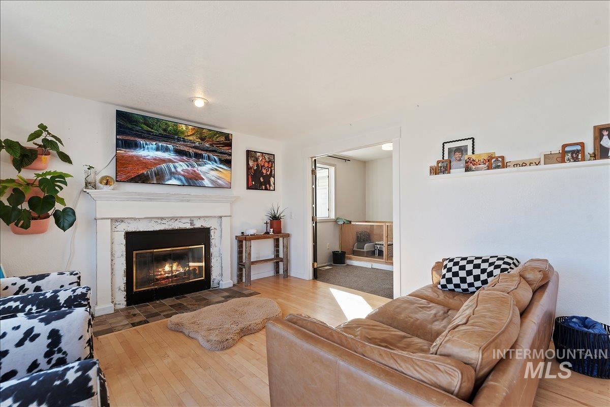 1120 W Clarinda Dr, Meridian, Idaho 83642-2074, 3 Bedrooms, 3 Bathrooms, Residential For Sale, Price $559,000,MLS 98978234