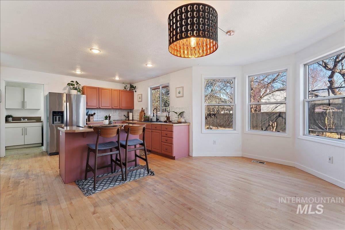 1120 W Clarinda Dr, Meridian, Idaho 83642-2074, 3 Bedrooms, 3 Bathrooms, Residential For Sale, Price $559,000,MLS 98978234