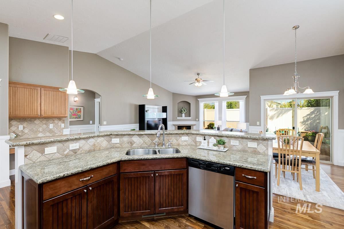 1928 E Mountain Man Dr, Meridian, Idaho 83646, 3 Bedrooms, 2 Bathrooms, Residential For Sale, Price $585,000, 98978235