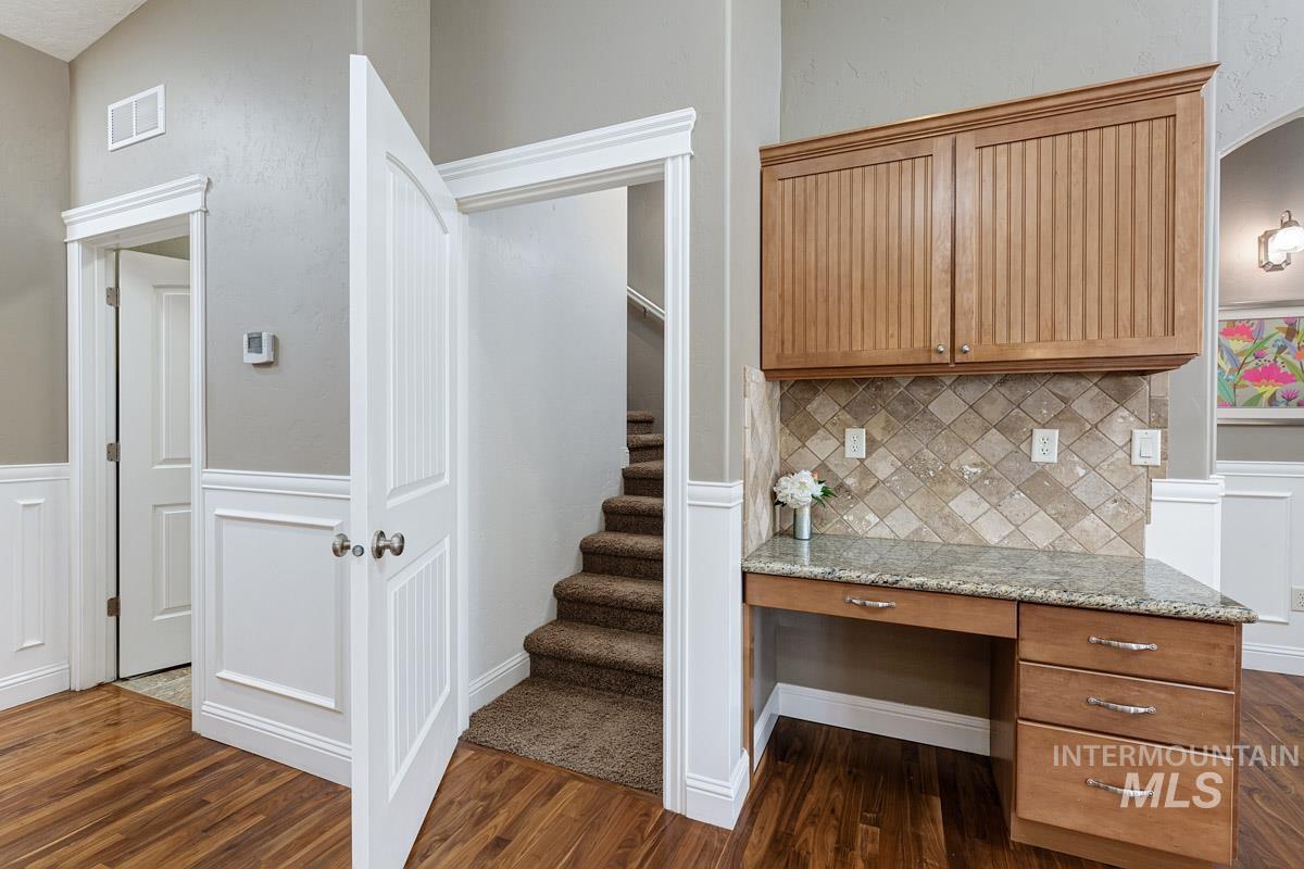 1928 E Mountain Man Dr, Meridian, Idaho 83646, 3 Bedrooms, 2 Bathrooms, Residential For Sale, Price $585,000, 98978235