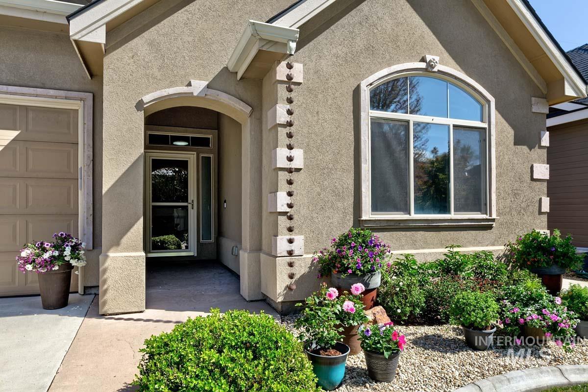 1928 E Mountain Man Dr, Meridian, Idaho 83646, 3 Bedrooms, 2 Bathrooms, Residential For Sale, Price $585,000, 98978235