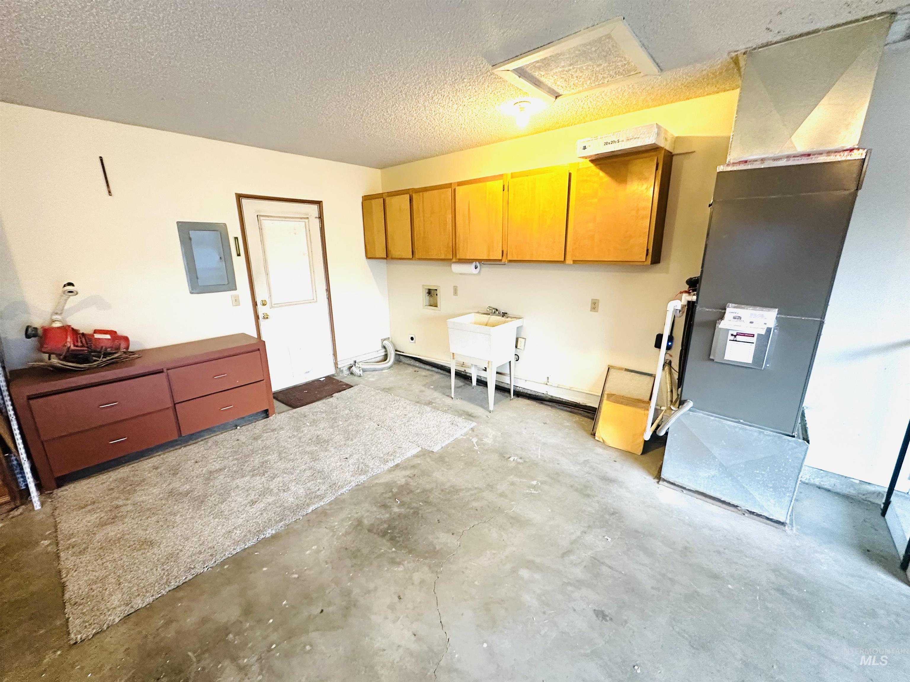 1111 W D ST, Vale, Oregon 97914, 3 Bedrooms, 2 Bathrooms, Residential For Sale, Price $280,000,MLS 98978236