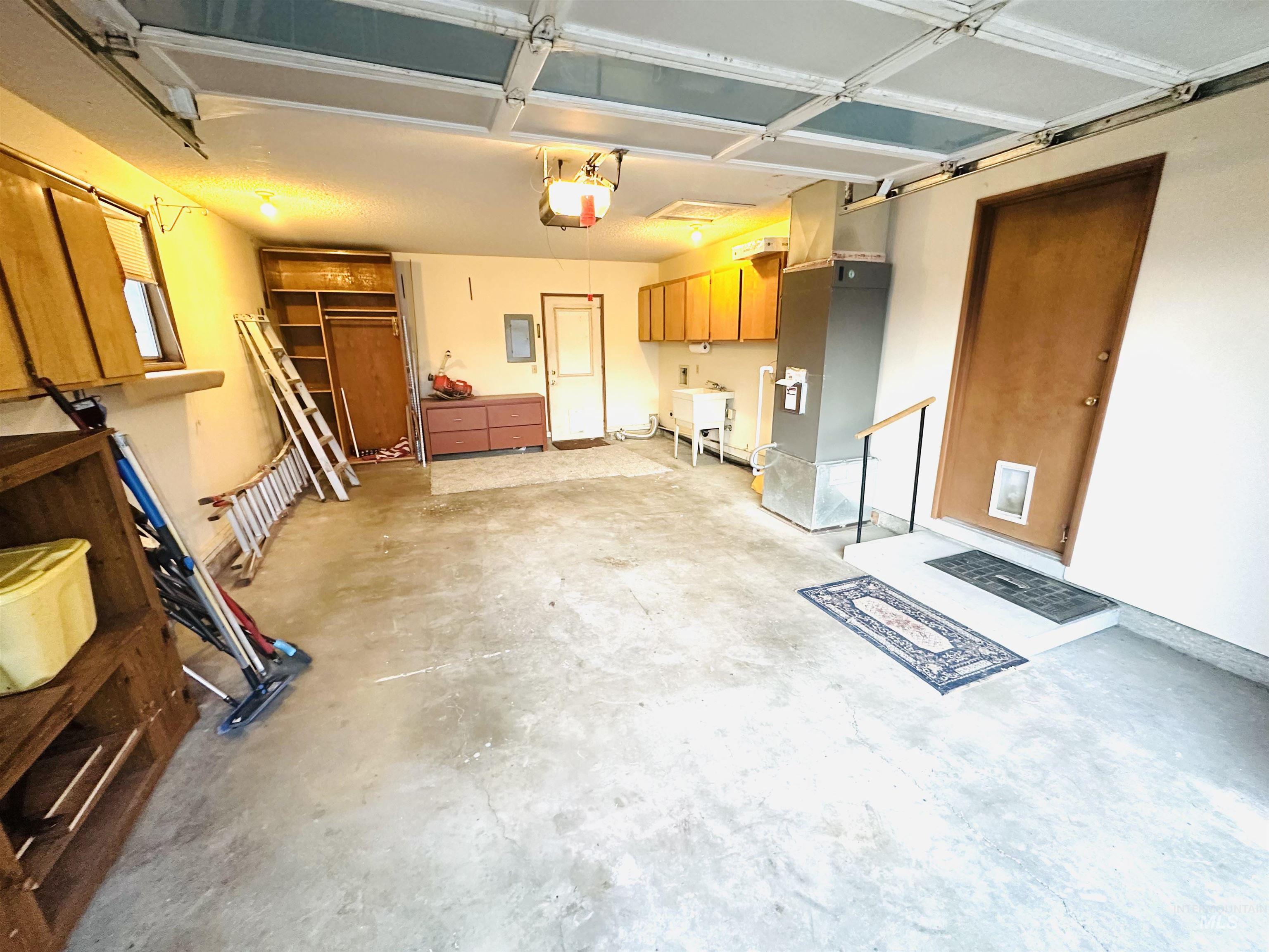 1111 W D ST, Vale, Oregon 97914, 3 Bedrooms, 2 Bathrooms, Residential For Sale, Price $280,000,MLS 98978236