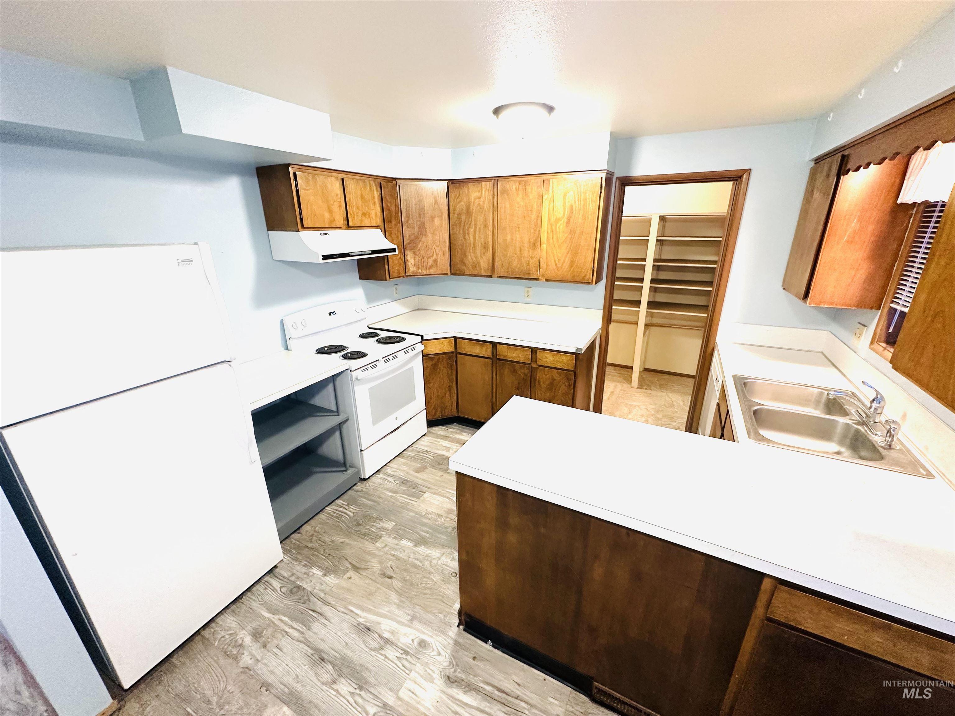 1111 W D ST, Vale, Oregon 97914, 3 Bedrooms, 2 Bathrooms, Residential For Sale, Price $280,000,MLS 98978236